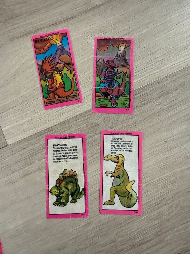 4 Cromos Dinosaucers Chicle