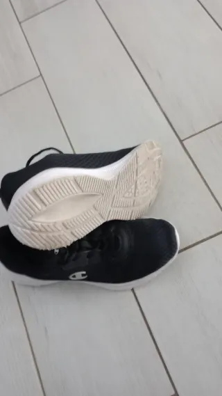 Scarpe da ginnastica Champion nere e bianche