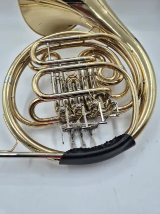 Trompa Doble Fa/Sib 4 Cilindros TP-602