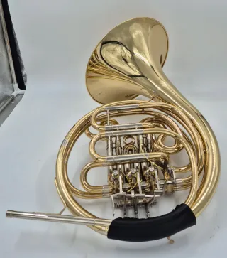 Trompa Doble Fa/Sib 4 Cilindros TP-602