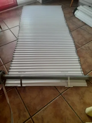 2 Persianas de aluminio