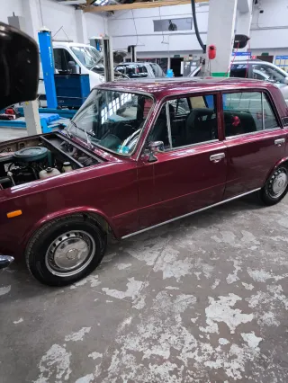 SEAT 124 1978