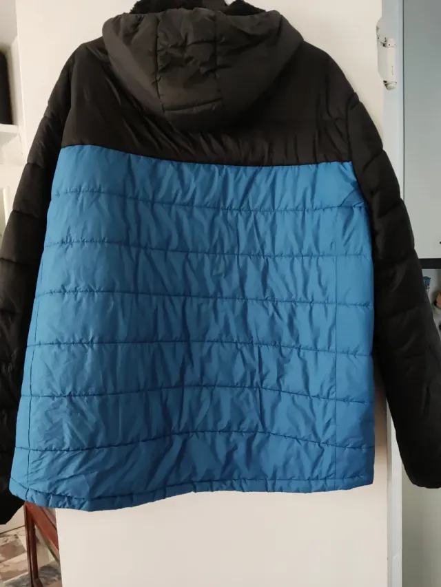 Chaqueta con capucha caballero 2XL