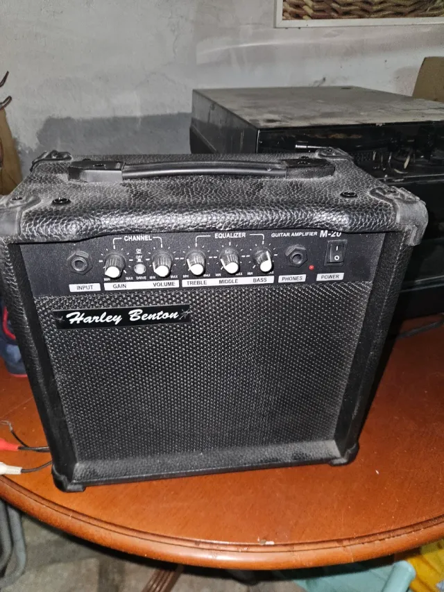 Amplificatore chitarra Harley Benton M-20