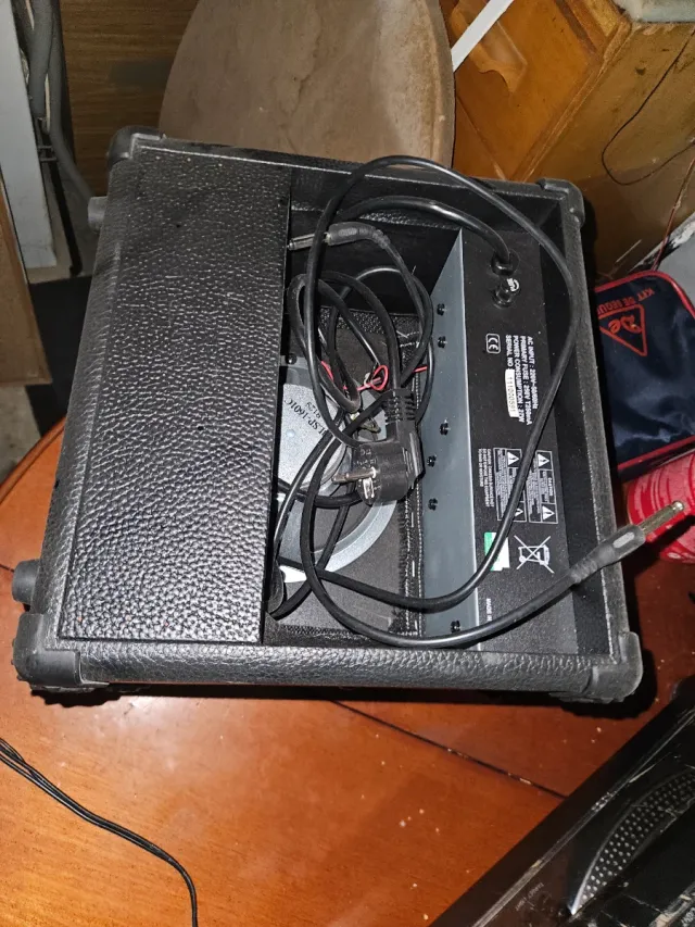 Amplificatore chitarra Harley Benton M-20