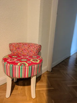 Sgabello vintage imbottito