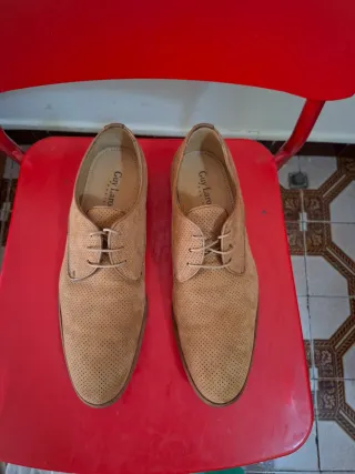 Zapatos Guy Laroche Beige Piel Perforada