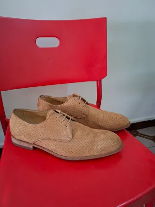 Zapatos Guy Laroche Beige Piel Perforada