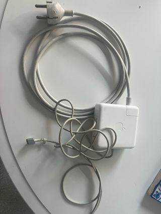 Cargador Apple Macbook Blanco