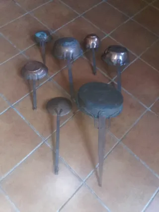 Antiguos cazos y espumadera