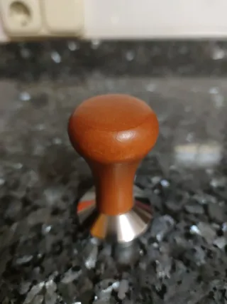 Tampatore per caffè in legno e acciaio