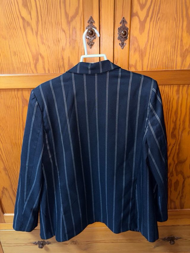 Americana azul a rayas