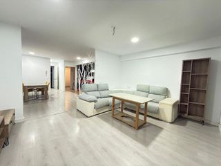 Casa adosada en alquiler en Ctra de Sevilla - Ronda sur en Badajoz