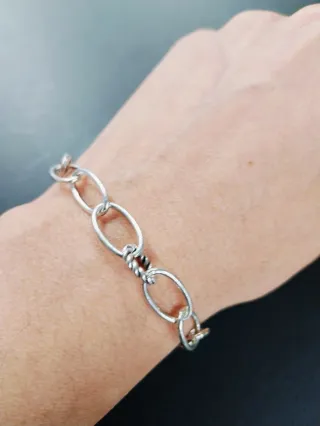 Pulsera de plata con eslabones ovalados