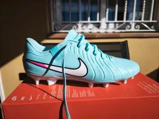 Botas de fútbol Nike Tiempo Talla 43