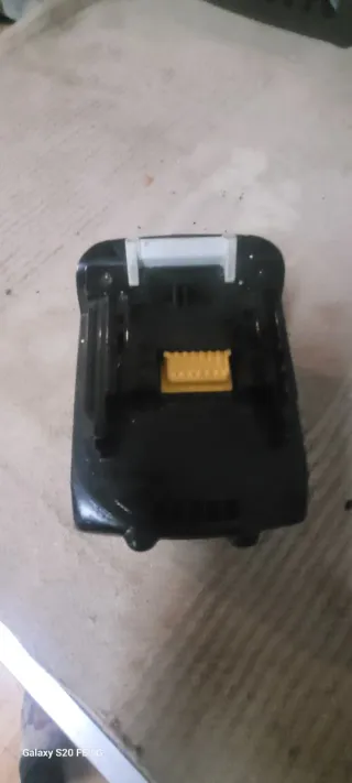 Batería Makita 14.4V 3.0Ah Li-ion