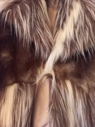 Chaquetón de pelo sintético