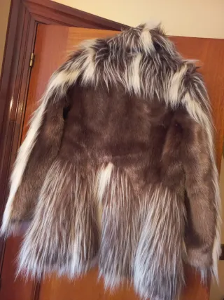 Chaquetón de pelo sintético
