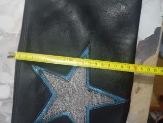 Bolso Negro con Estrella Plateada