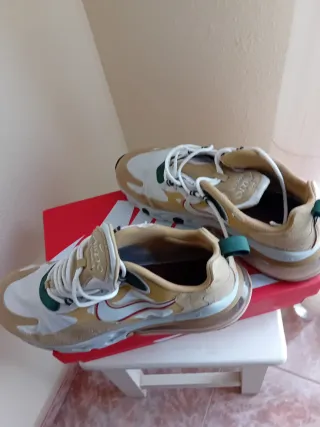 Nike Air Max 270 React Beige