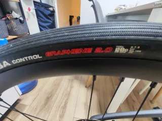 2 Vittoria Corsa Control Graphene 2.0