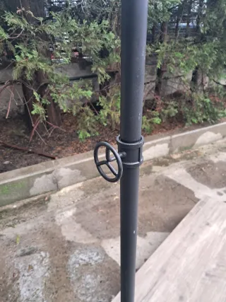 Perchero Industrial Base Madera Ruedas