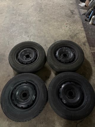 4 Llantas Hierro con Neumáticos 175/70/14