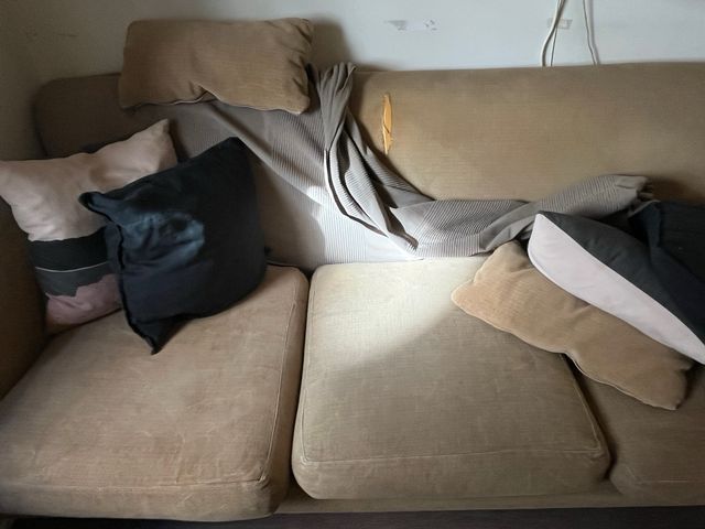 Sofá beige 3 plazas