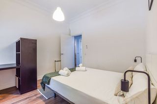 Piso en alquiler en Jerónimos en Madrid