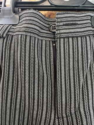 Pantaloni da fallero per neonati a righe