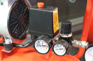 Compresor Aire Silencioso 24 L - 0,75 Hp - 09368 - Mader