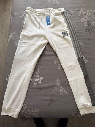 Pantalón chándal Adidas blanco a estrenar