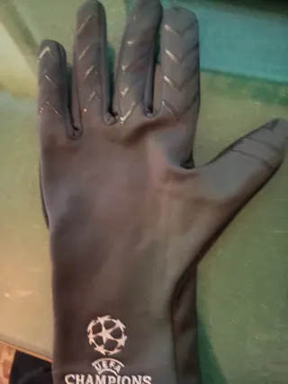 Guantes Real Madrid x Adidas Talla M