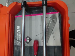 Cortador de azulejos Rubi TM-70