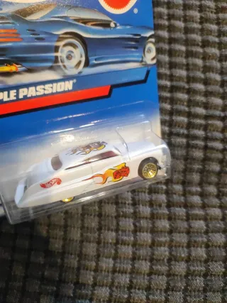 Hot Wheels Purple Passion 13 1:64 1999
