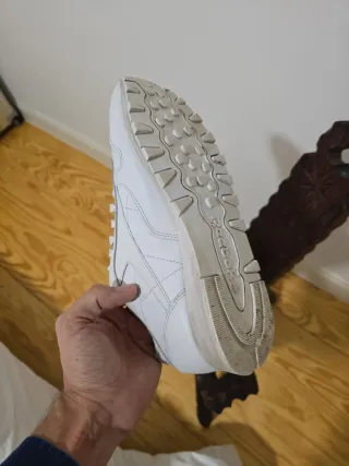 Reebok Classic Leather Blancas (42, 9 USA) al 50%