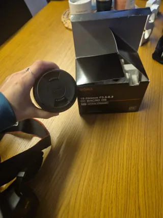 Cámara Canon EOS 1000D