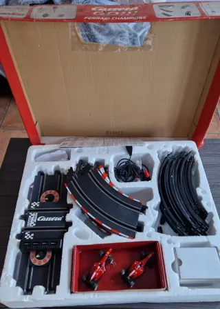 Scalextric. Carrera GO!!! Ferrari Champions Slot R