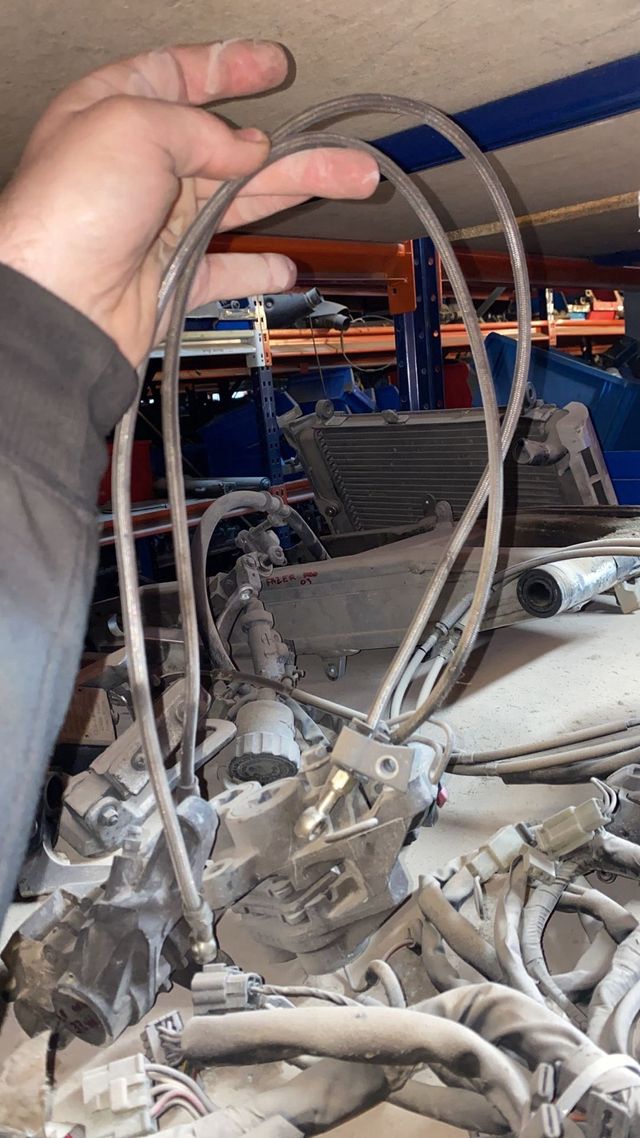 Latiguillos Fazer 600