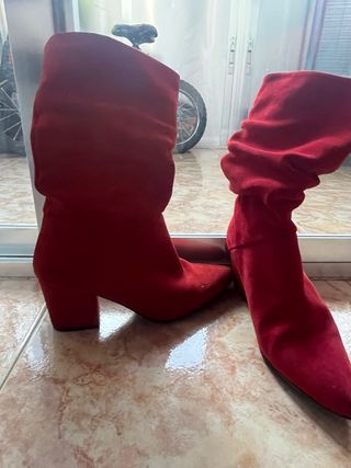 Botines rojos media caña