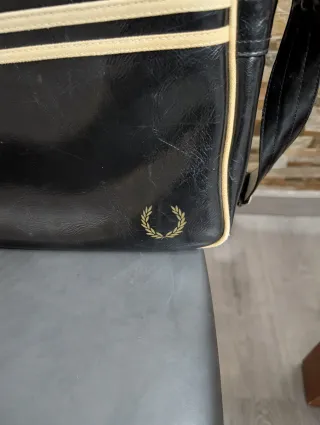 Bandolera Fred Perry Negra