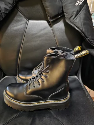 Botas Dr. Martens con plataforma Talla 43 *Hacoo*