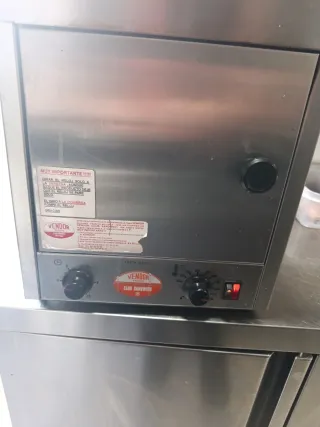 Grill y Tostador Eléctrico industrial,3  pisos