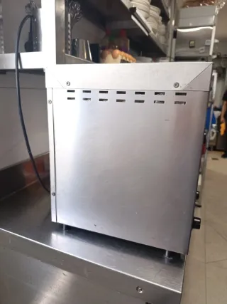 Grill y Tostador Eléctrico industrial,3  pisos