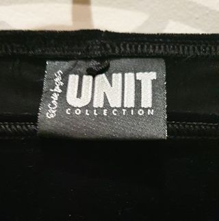 Blusa UNIT terciopelo negro manga 3/4