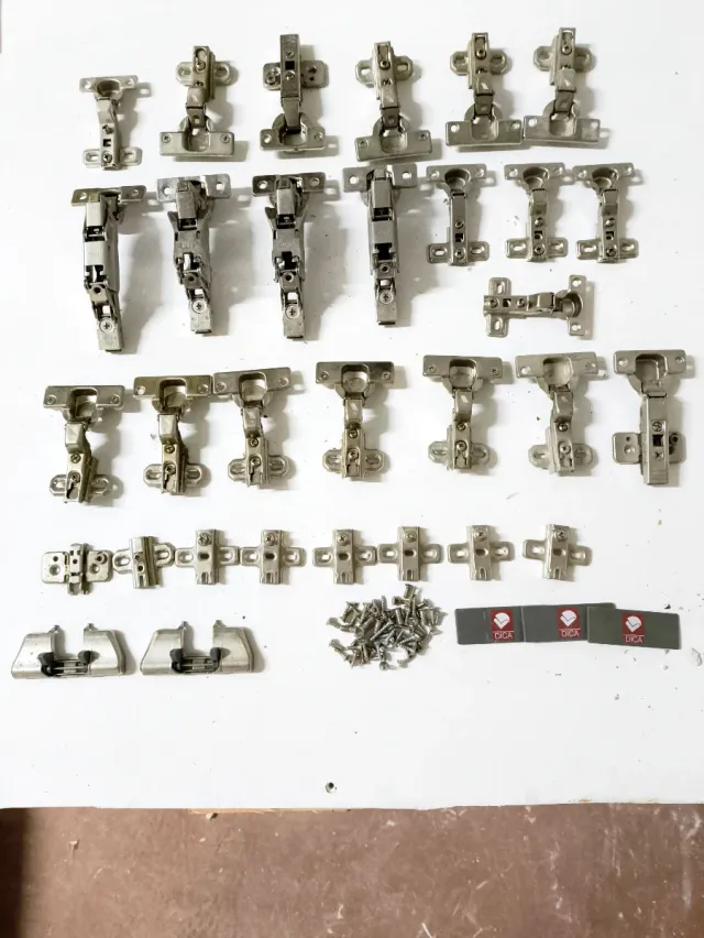 Lote 20 Bisagras Cazoleta Usadas