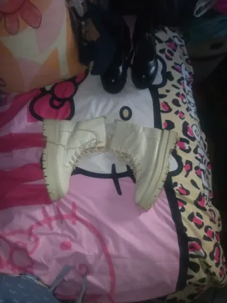 Botas plataforma Stradivarius beige talla 39