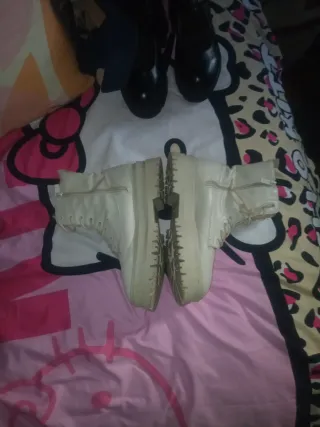 Botas plataforma Stradivarius beige talla 39