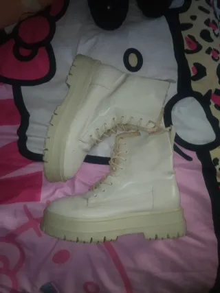 Botas plataforma Stradivarius beige talla 39