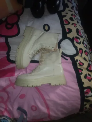 Botas plataforma Stradivarius beige talla 39